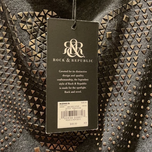 Brand new . Women’s Rock and republic sweater. Size medium - Picture 2 of 3